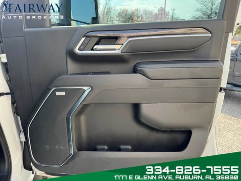 Used 2024 Chevrolet Silverado 2500 LTZ w/ LTZ Convenience Package image 28