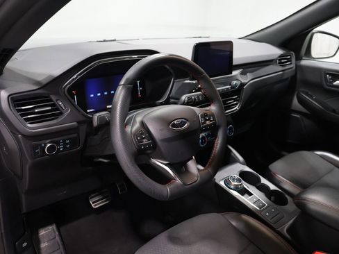 Used 2024 Ford Escape ST-Line image 14