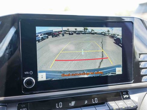 Used 2025 Toyota Camry LE FWD image 25