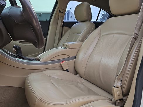 Used 2012 Buick LaCrosse Touring image 23