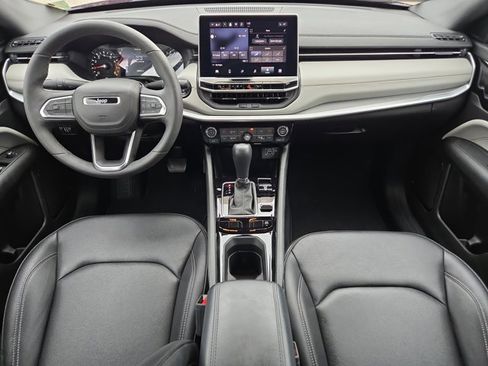 Certified 2025 Jeep Compass Limited AWD/4WD image 17