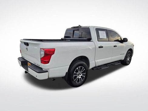Used 2024 Nissan Titan SV w/ SV Convenience Package AWD/4WD image 3