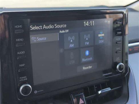 Used 2022 Toyota Corolla SE w/ Carpet Mat Package (TMS) image 13