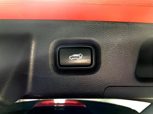 Used 2020 Hyundai Santa Fe SEL w/ Convenience + Premium Package AWD/4WD image 23