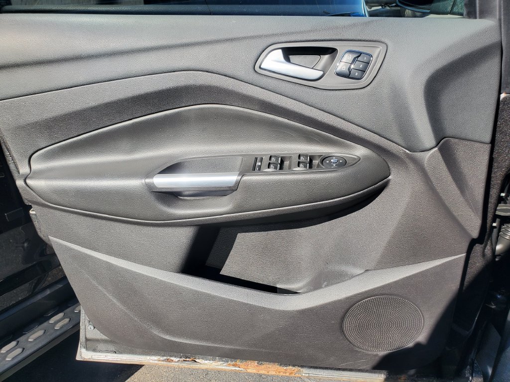 Used 2016 Ford Escape Titanium w/ Equipment Group 301A AWD/4WD image 20
