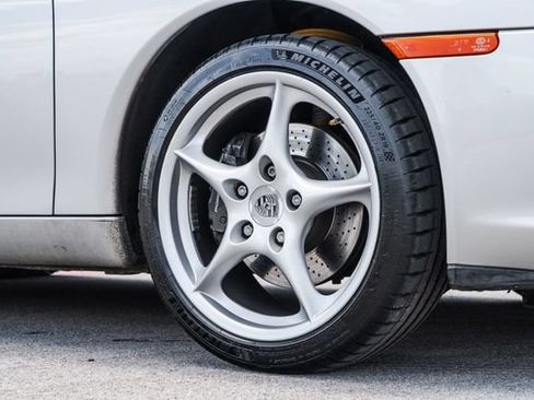 Used 2003 Porsche 911 Carrera RWD image 32