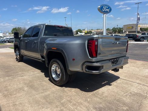 Used 2024 GMC Sierra 3500 Denali Ultimate AWD/4WD image 6