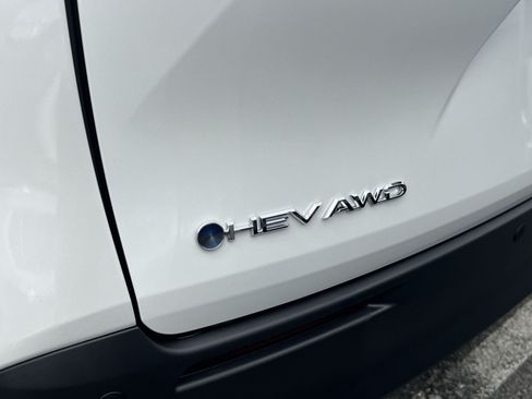 Used 2026 Toyota Sienna XLE AWD/4WD image 18