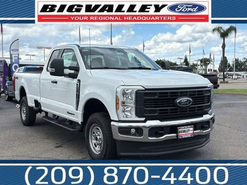 New 2026 Ford F250 XL w/ XL Chrome Package AWD/4WD image 1
