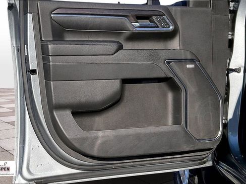 Used 2024 Chevrolet Silverado 2500 LTZ w/ LTZ Convenience Package image 23