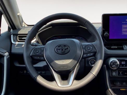 Used 2025 Toyota RAV4 Limited w/ Advanced Technology Package AWD/4WD image 31