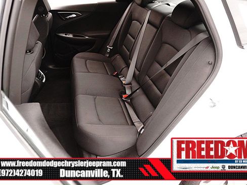 Used 2024 Chevrolet Malibu LT FWD image 14