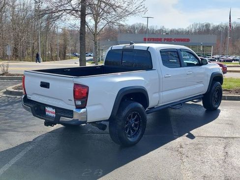 Used 2018 Toyota Tacoma TRD Off-Road image 33
