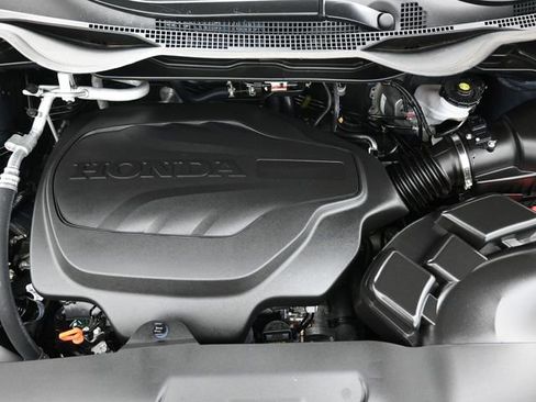 Certified 2025 Honda Odyssey Touring image 27