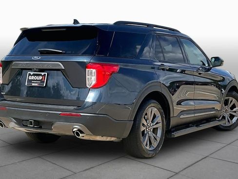 Used 2022 Ford Explorer XLT w/ Equipment Group 202A RWD image 13
