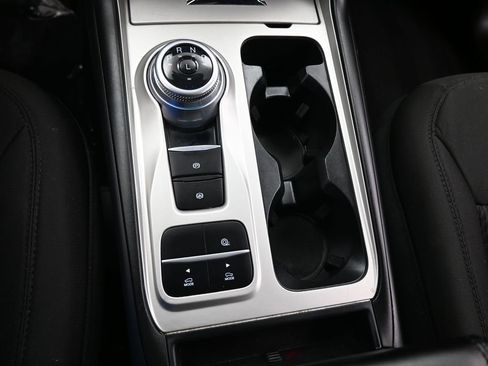 Certified 2022 Ford Explorer XLT image 16