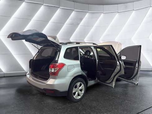 Used 2015 Subaru Forester 2.5i Limited image 12