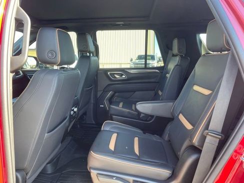 Used 2024 GMC Yukon AT4 w/ AT4 Premium Plus Package image 18