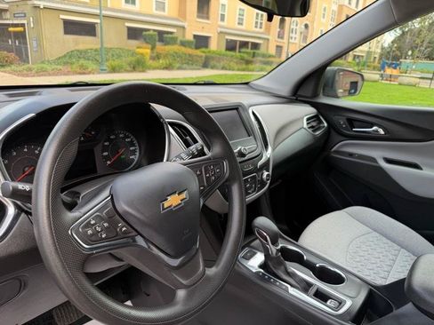 Used 2023 Chevrolet Equinox LS AWD/4WD image 47