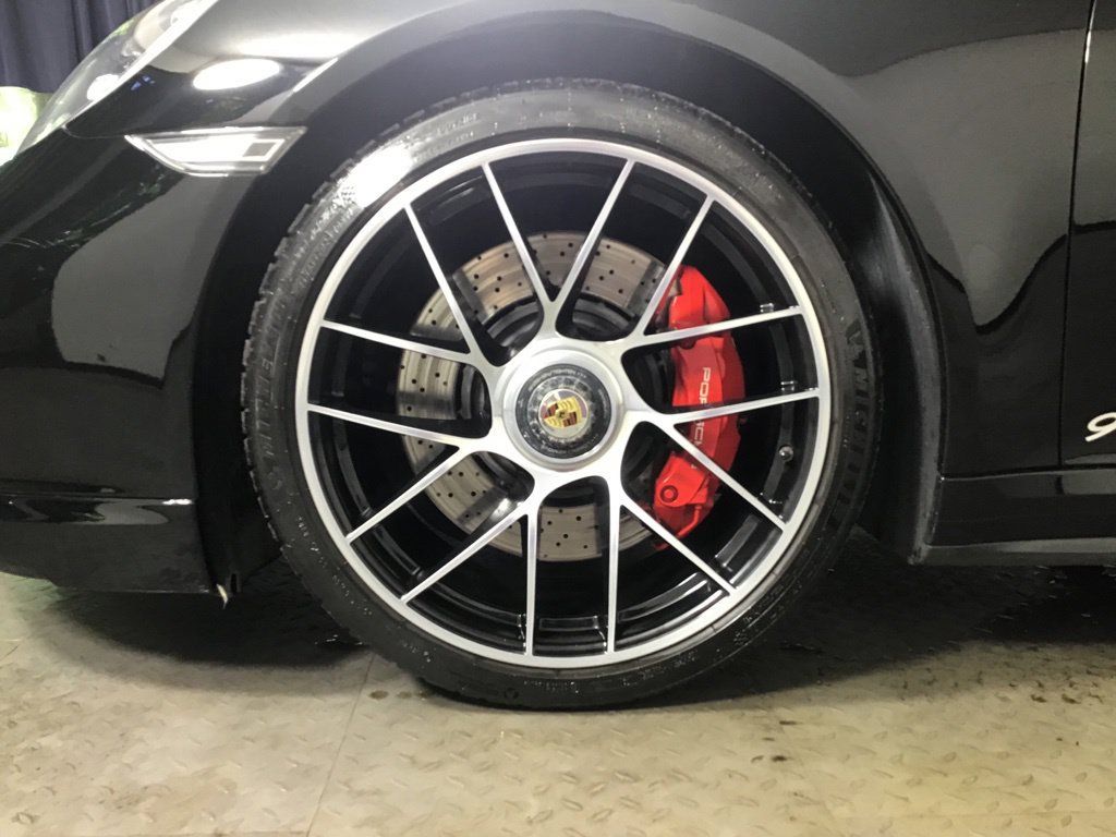 Certified 2018 Porsche 911 Turbo AWD/4WD image 11