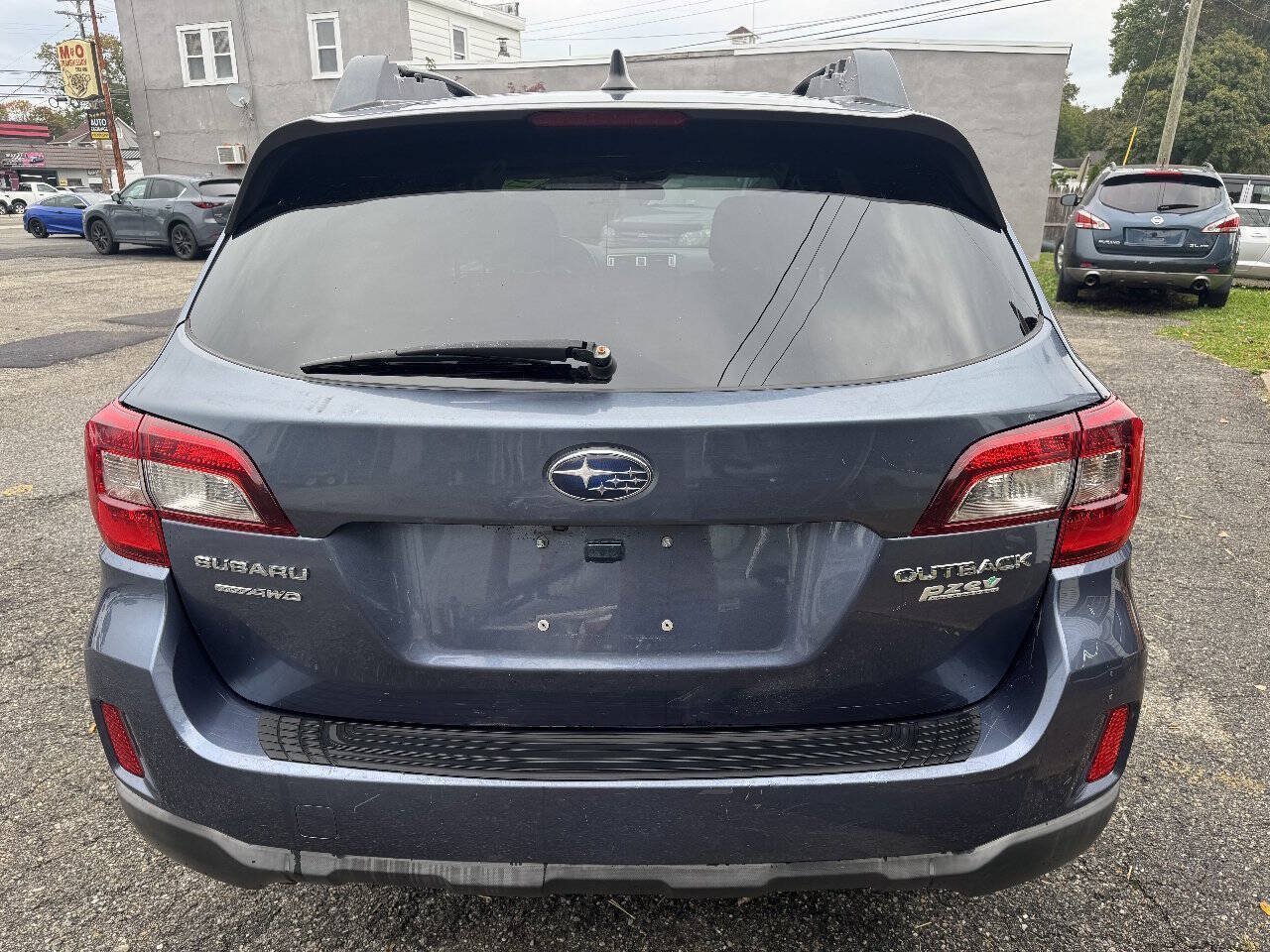 Used 2017 Subaru Outback 2.5i Premium AWD/4WD image 8