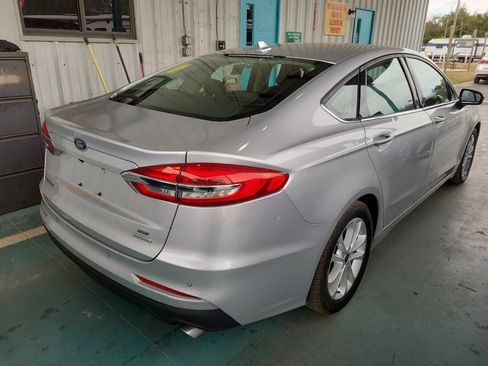 Used 2019 Ford Fusion SE image 7
