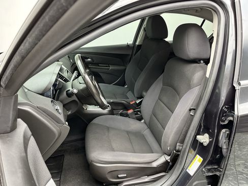 Used 2014 Chevrolet Cruze LT w/ RS Package image 8