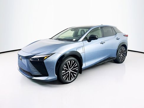 Used 2023 Lexus RZ 450e Premium w/ Technology Package image 3