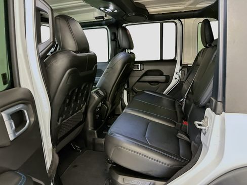 Used 2021 Jeep Wrangler Rubicon w/ Cold Weather Group image 29