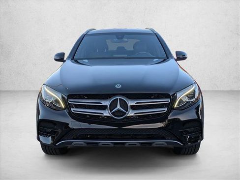 Used 2018 Mercedes-Benz GLC 350e 4MATIC image 2
