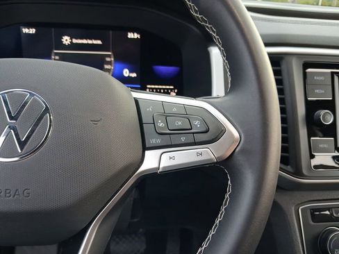 Certified 2022 Volkswagen Atlas Cross Sport SE image 20