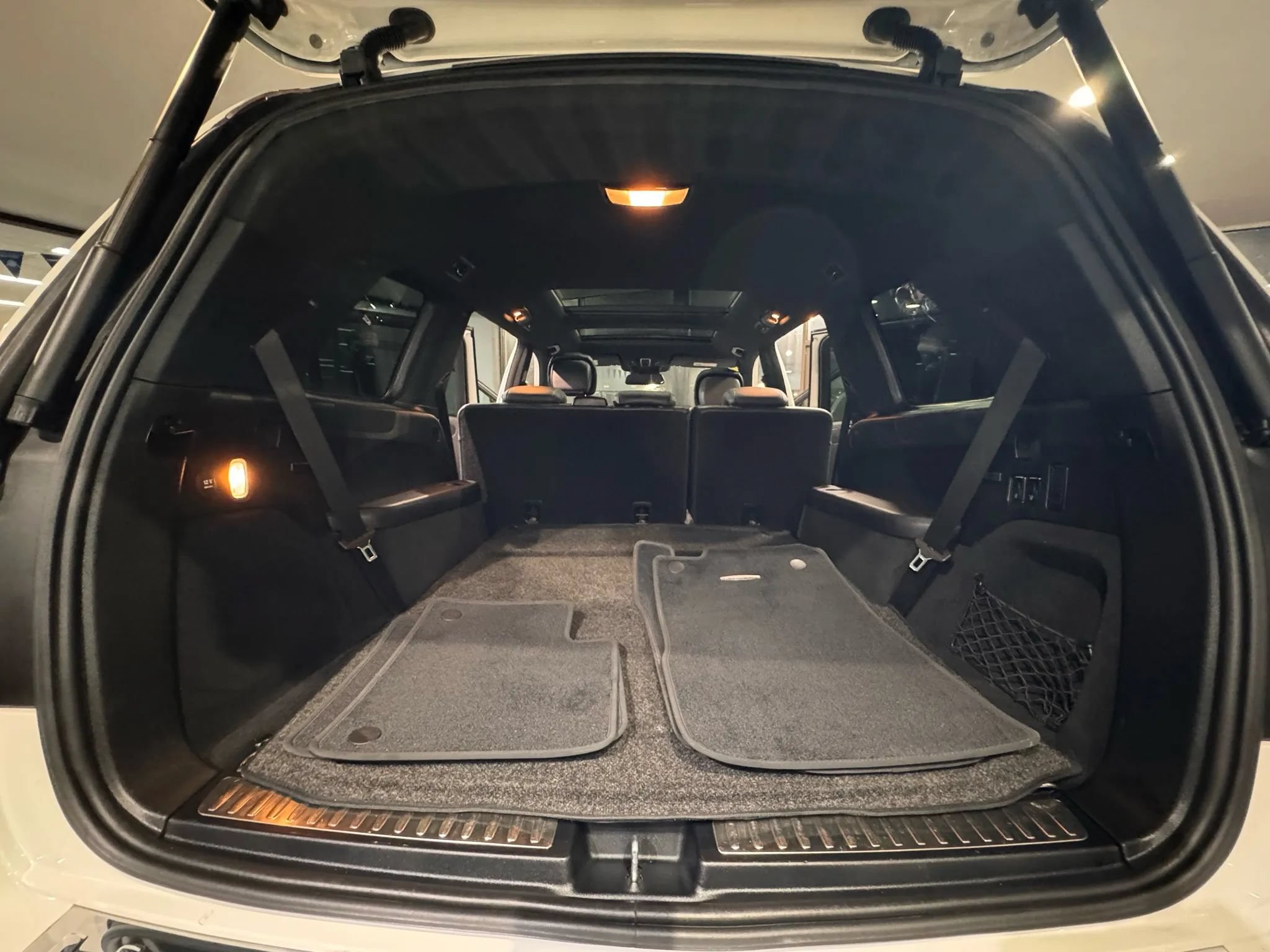 Used 2018 Mercedes-Benz GLS 550 4MATIC w/ Driver Assistance Package image 49