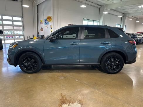 Used 2025 Honda HR-V Sport image 4