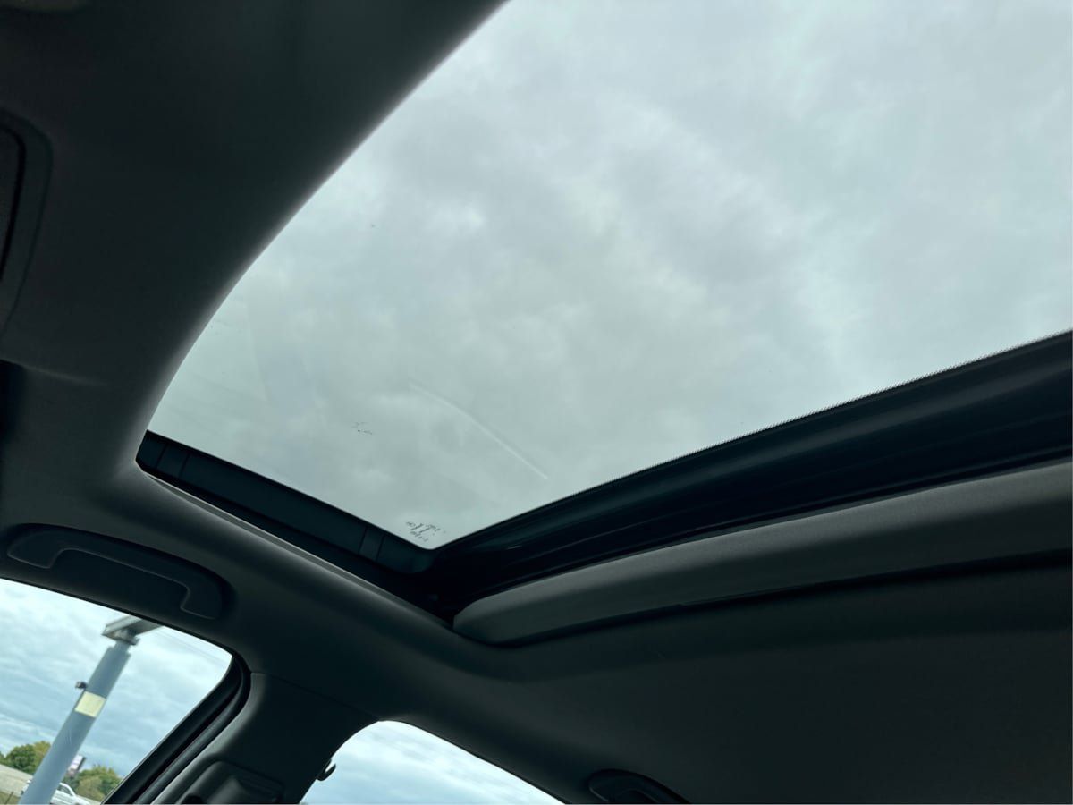 Used 2015 Acura TLX w/ Technology Package FWD image 19