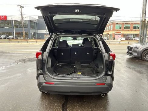 Used 2023 Toyota RAV4 LE AWD/4WD image 23