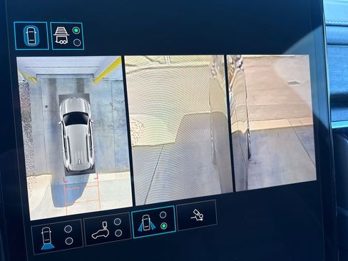 New 2026 GMC Acadia Denali Ultimate w/ LPO, Floor Liner Package image 27