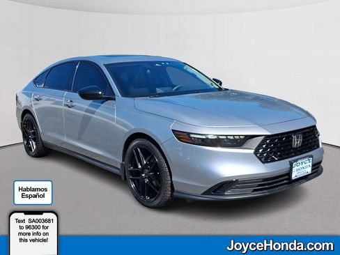 Used 2025 Honda Accord SE image 1