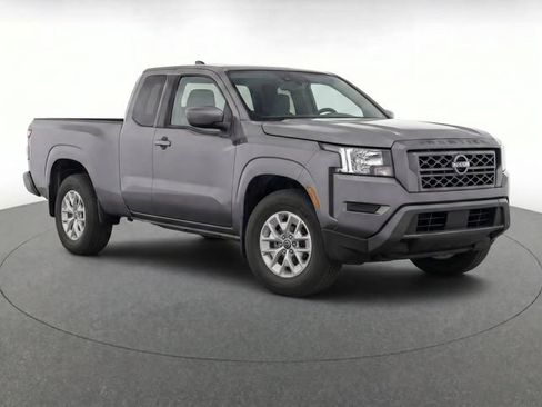 Used 2024 Nissan Frontier SV w/ Technology Package AWD/4WD image 2