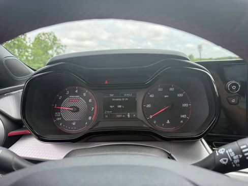 Used 2024 Chevrolet Trax RS w/ Driver Confidence Package FWD image 31