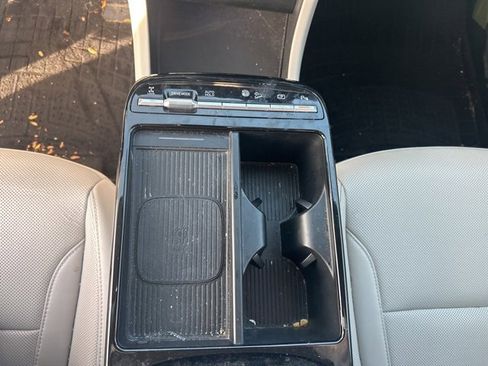 Used 2025 Hyundai Tucson Limited image 22