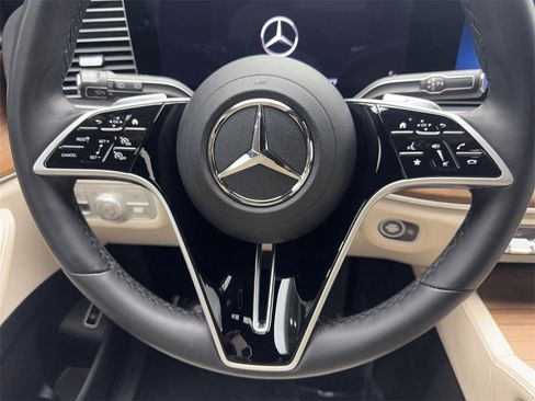 Used 2024 Mercedes-Benz GLE 350 4MATIC image 55