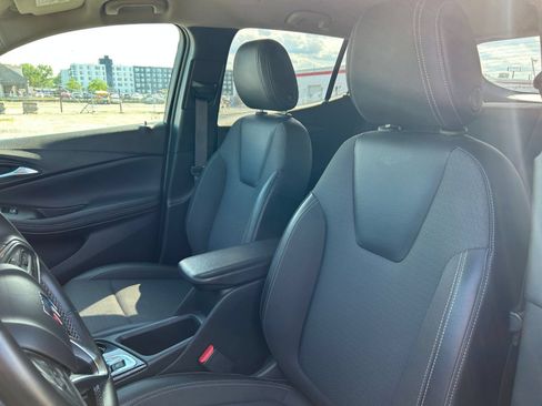 Used 2025 Buick Encore GX Preferred FWD image 32