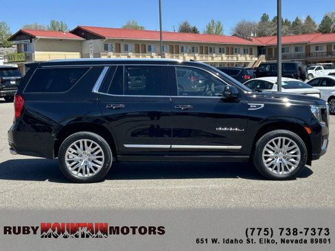 Used 2023 GMC Yukon Denali w/ Advanced Technology Package AWD/4WD image 8