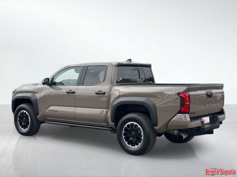 Certified 2026 Toyota Tacoma TRD Off-Road w/ TRD Off Road Premium Package AWD/4WD image 4