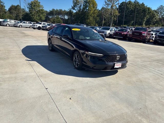 Used 2024 Honda Accord EX image 3
