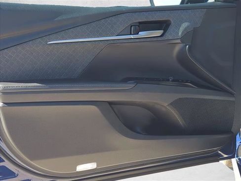 Used 2025 Toyota Camry XLE w/ Premium Plus Package FWD image 9