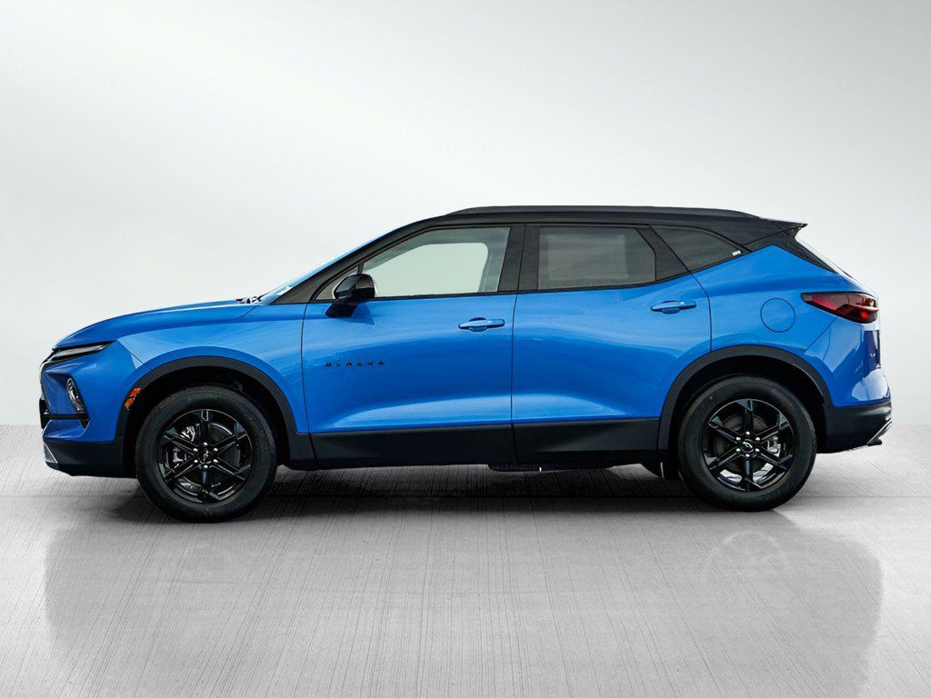 New 2026 Chevrolet Blazer LT w/ Convenience Package AWD/4WD image 4