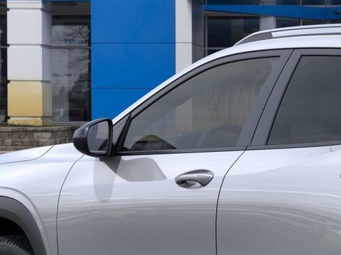 New 2026 Chevrolet Trax ACTIV w/ Sunroof Package FWD image 12