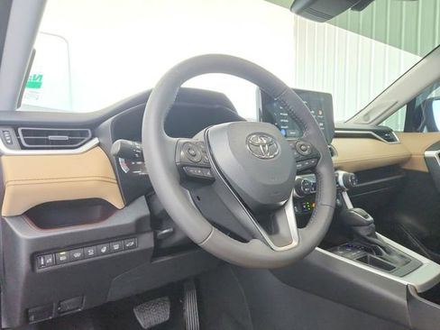 Used 2024 Toyota RAV4 Limited w/ Advanced Technology Package FWD image 18