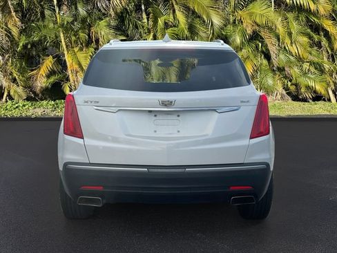 Used 2018 Cadillac XT5 Luxury w/ LPO, Wheel Lock Package FWD image 6